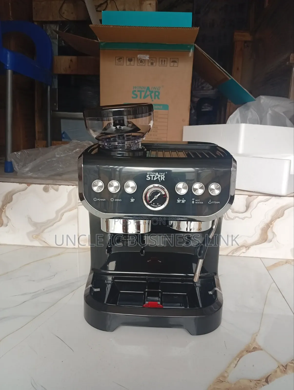 Coffee Expressor With Grinder