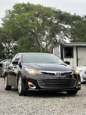 Toyota Avalon XLE FWDSedan (3.6L 6cyl 6A) 2016 Black