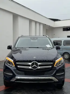 Mercedes-Benz GLE-Class GLE 350 2017 Blue