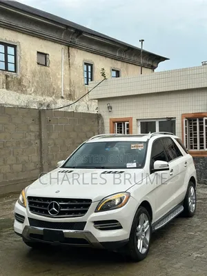 Mercedes-Benz M Class ML350 4dr SUV (3.5L 6cyl 7A) 2014 White
