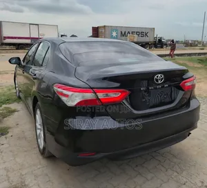Toyota Camry LE FWD (2.5L 4cyl 8AM) 2018 Black