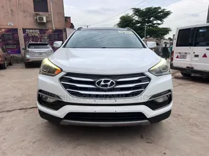 Hyundai Santa Fe 2017 White