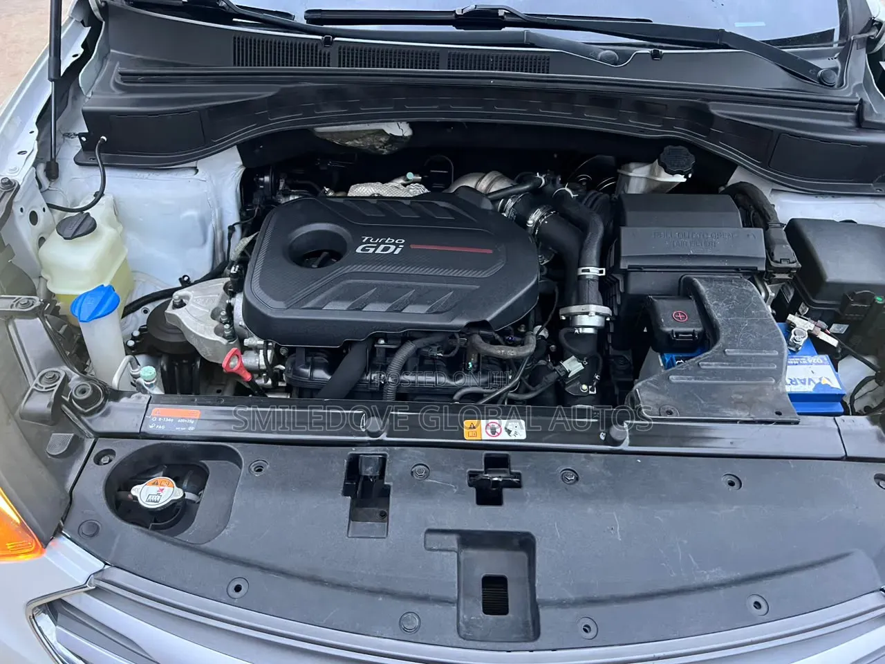 Hyundai Santa Fe 2017 White