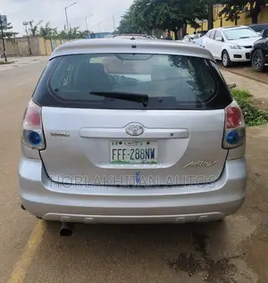 Toyota Matrix Hatchback AWD (1.8L 4cyl 4A) 2006 Silver