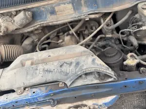 Toyota HiAce 2005 Blue