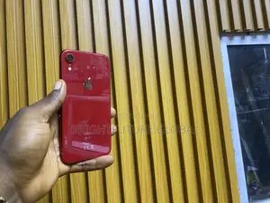 Apple iPhone XR 64 GB Red