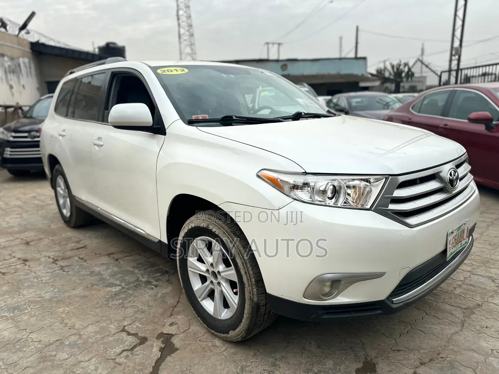 Toyota Highlander SE 2011 White