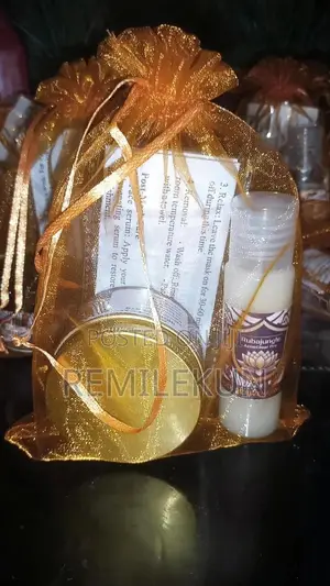 Ruba Exfoliating Mask and Vit C Serum