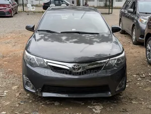 Toyota Camry LE 4dr Sedan (2.5L 4cyl 6A) 2013 Gray