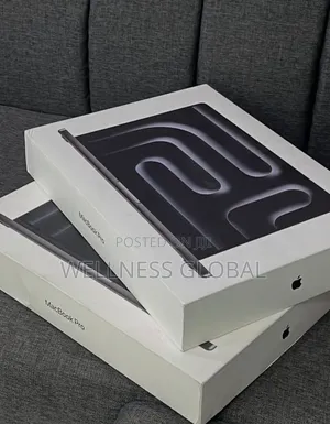 New Laptop Apple MacBook Pro 2025 M5 24GB Apple M5 Pro SSD 1T