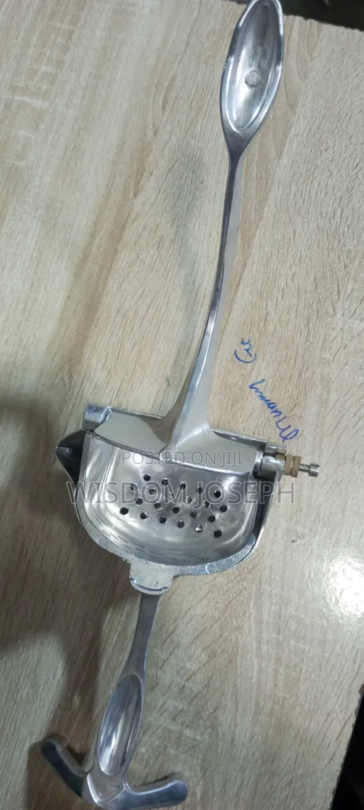 Removable Fruit Juicer