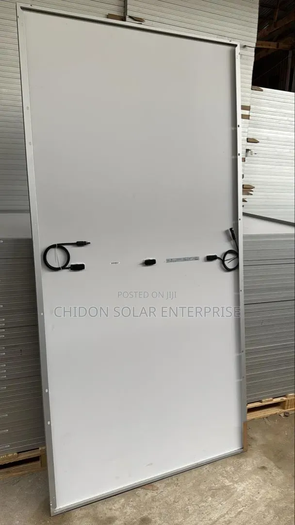 590w Longi Solar Panel