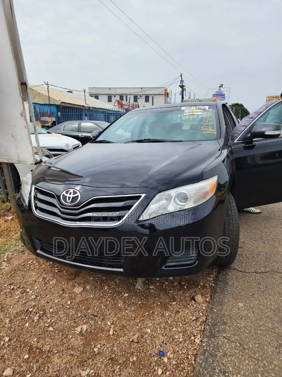 Toyota Camry LE V6 4dr Sedan (3.5L 6cyl 6A) 2011 Black