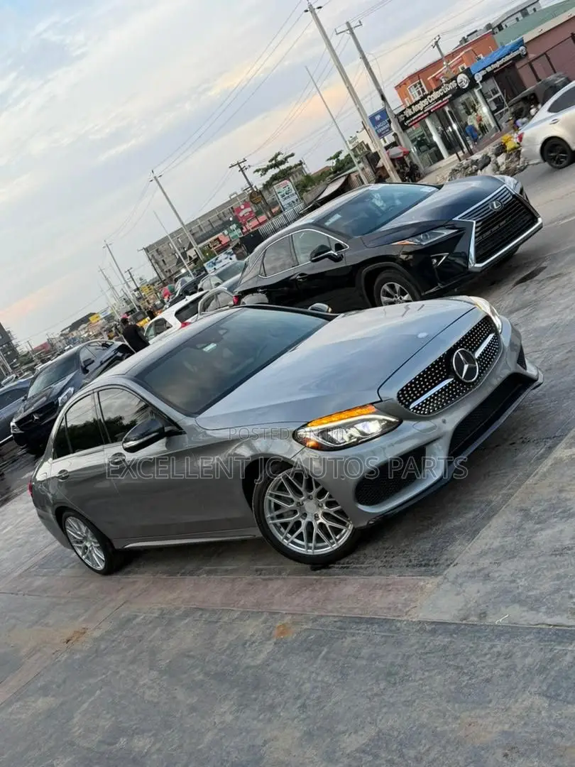 Mercedes-Benz C300 2015 Gray
