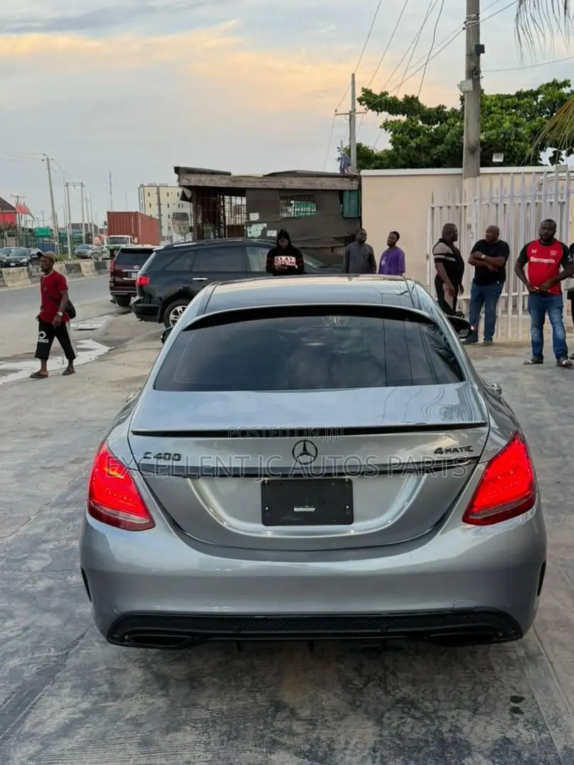 Mercedes-Benz C300 2015 Gray