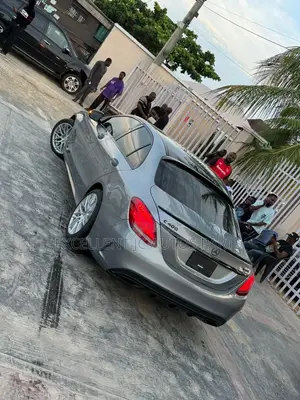 Mercedes-Benz C300 2015 Gray