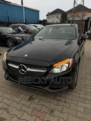 Mercedes-Benz C300 Luxury 4Matic Sedan AWD (2.0L 4cyl 7A) 2016 Black