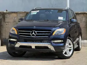 Mercedes-Benz M Class ML350 4dr SUV (3.5L 6cyl 7A) 2015 Blue