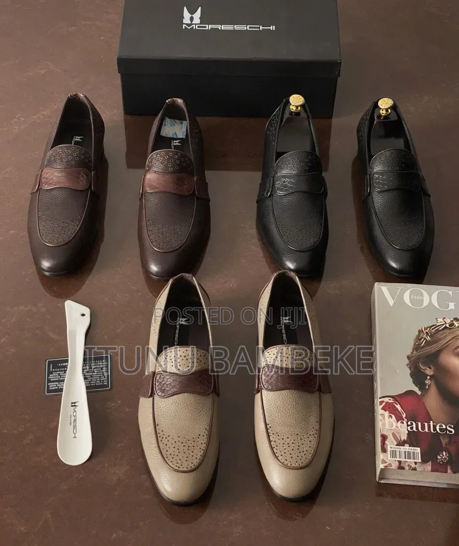 Ladies Shoe