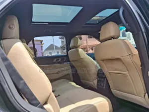 Ford Explorer Platinum 4dr SUV AWD (3.5L 6cyl Turbo 6A) 2016 Black