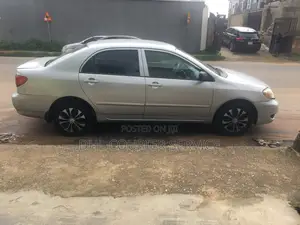 Toyota Corolla 2005 Silver