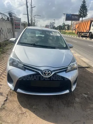 Toyota Yaris LE Hatchback 5dr 2017 Silver