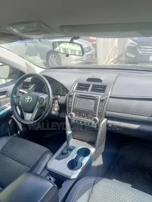 Toyota Camry SE 4dr Sedan (2.5L 4cyl 6A) 2012 Black
