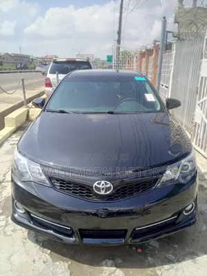 Toyota Camry SE 4dr Sedan (2.5L 4cyl 6A) 2012 Black
