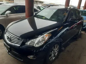 Infiniti FX35 Base 4x4 (3.5L 6cyl 7A) 2011 Black