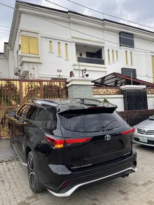 Toyota Highlander XSE 2021 Black