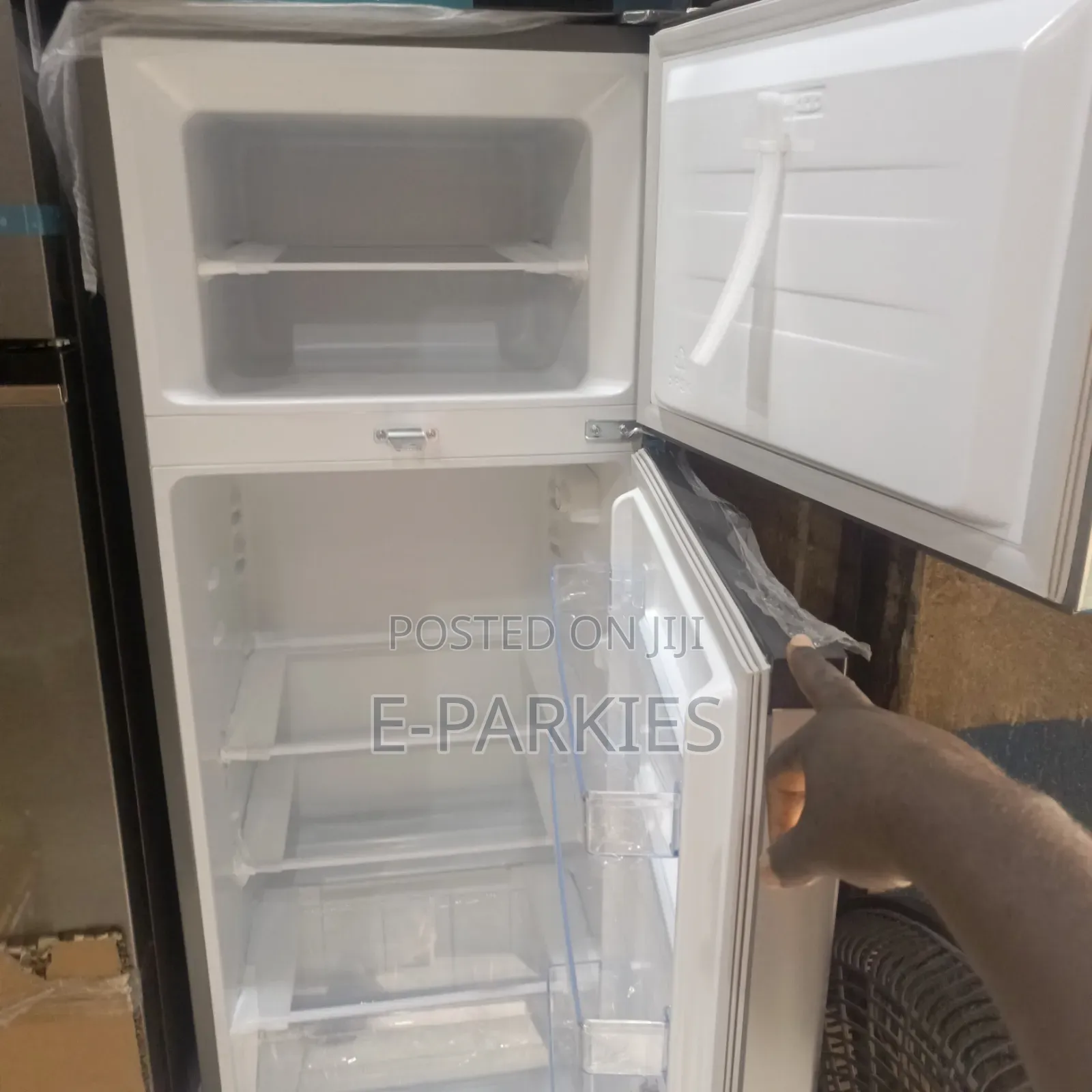 Hisense Refrigerator 205litre Double Door