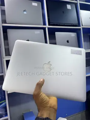 Laptop Apple MacBook Air 2014 8GB Intel Core i7 SSD 256GB