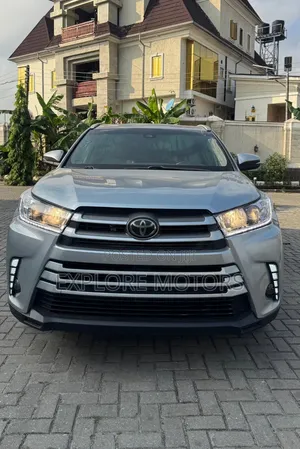 Toyota Highlander 2018 Silver
