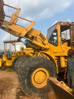 966c Loader Cat