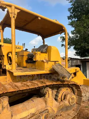 Cat D7 Bulldozer