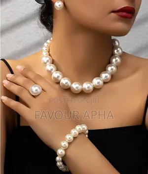 Pearl Necklace Set