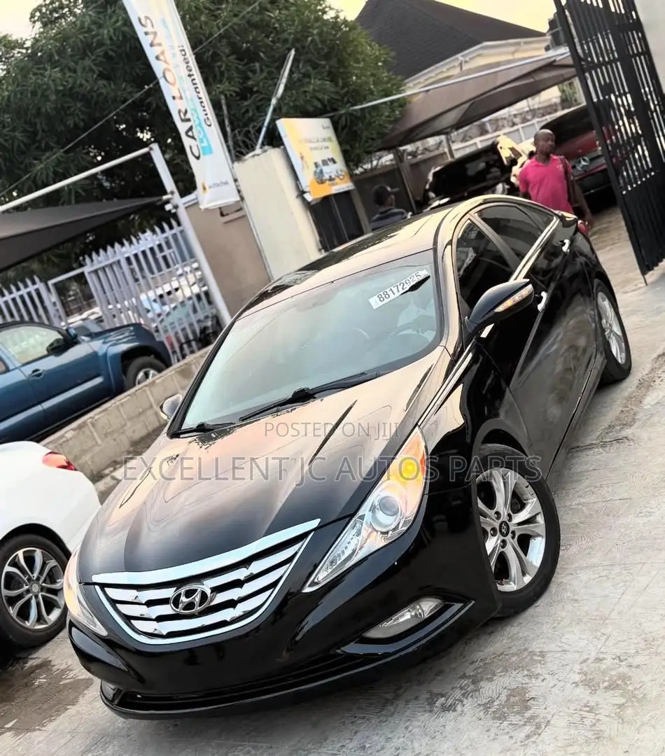 Hyundai Sonata 2012 Black