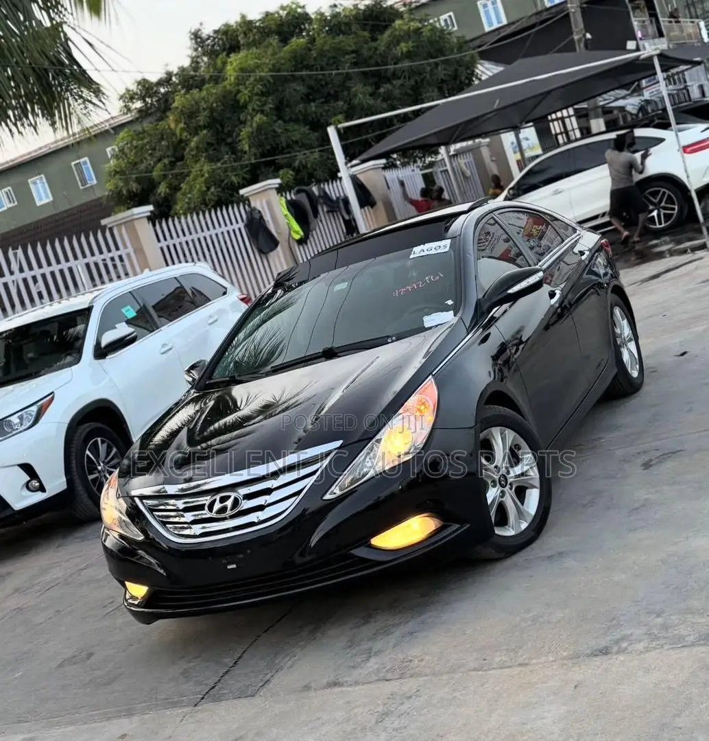 Hyundai Sonata 2012 Black