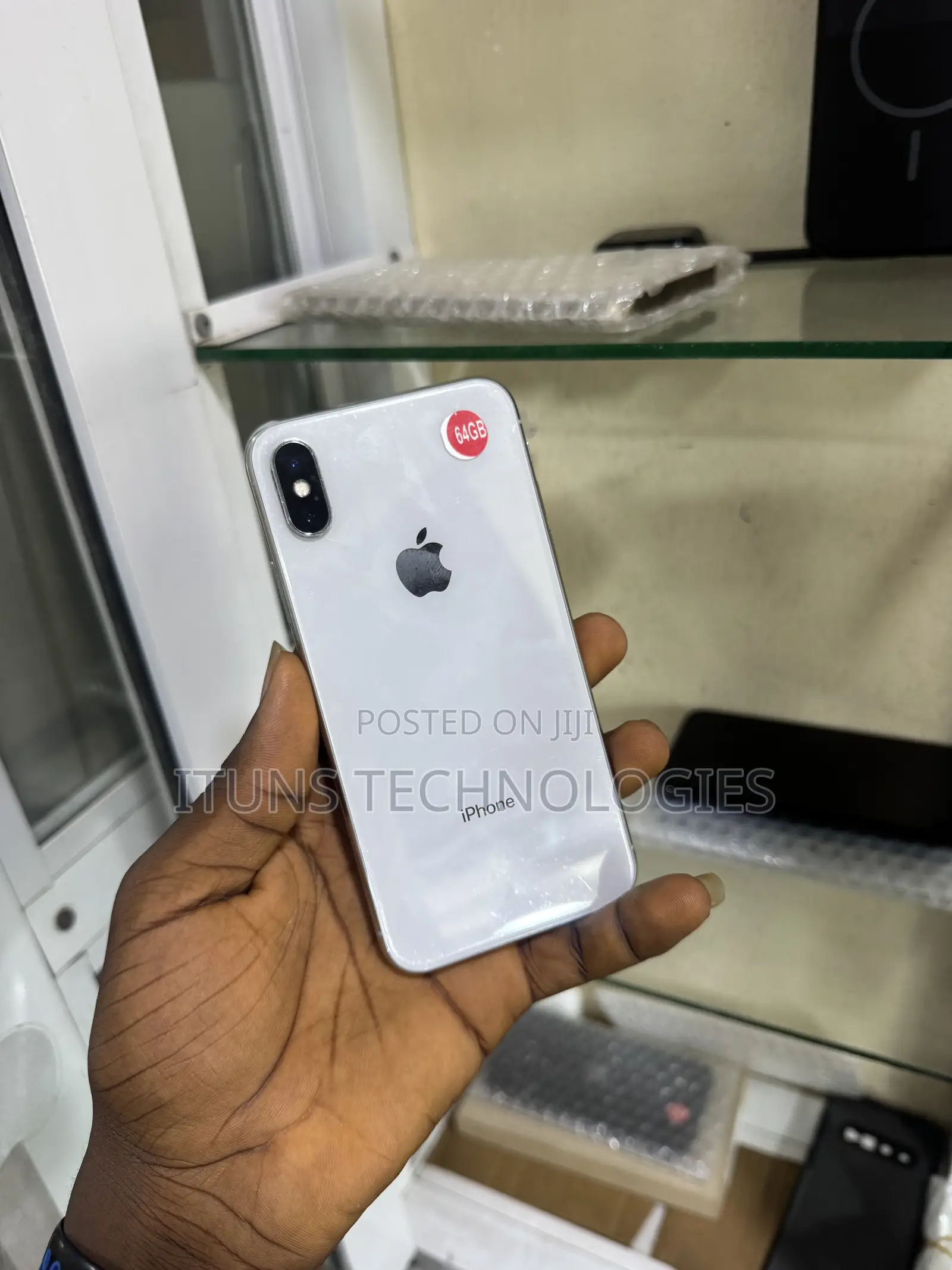 Apple iPhone X 64 GB White