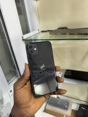 Apple iPhone 11 64 GB Black