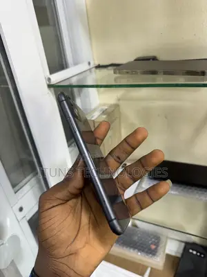 Apple iPhone 11 64 GB Black
