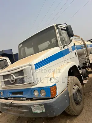 Mercedes 1418 Water Tanker