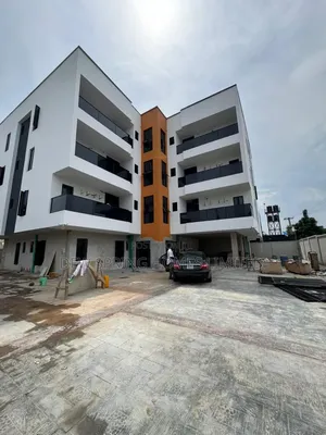 3bdrm Apartment in Ikeja Gra for sale