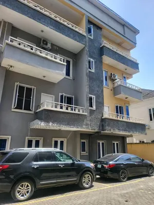 3bdrm Apartment in Oral, Lekki Phase 1 for rent