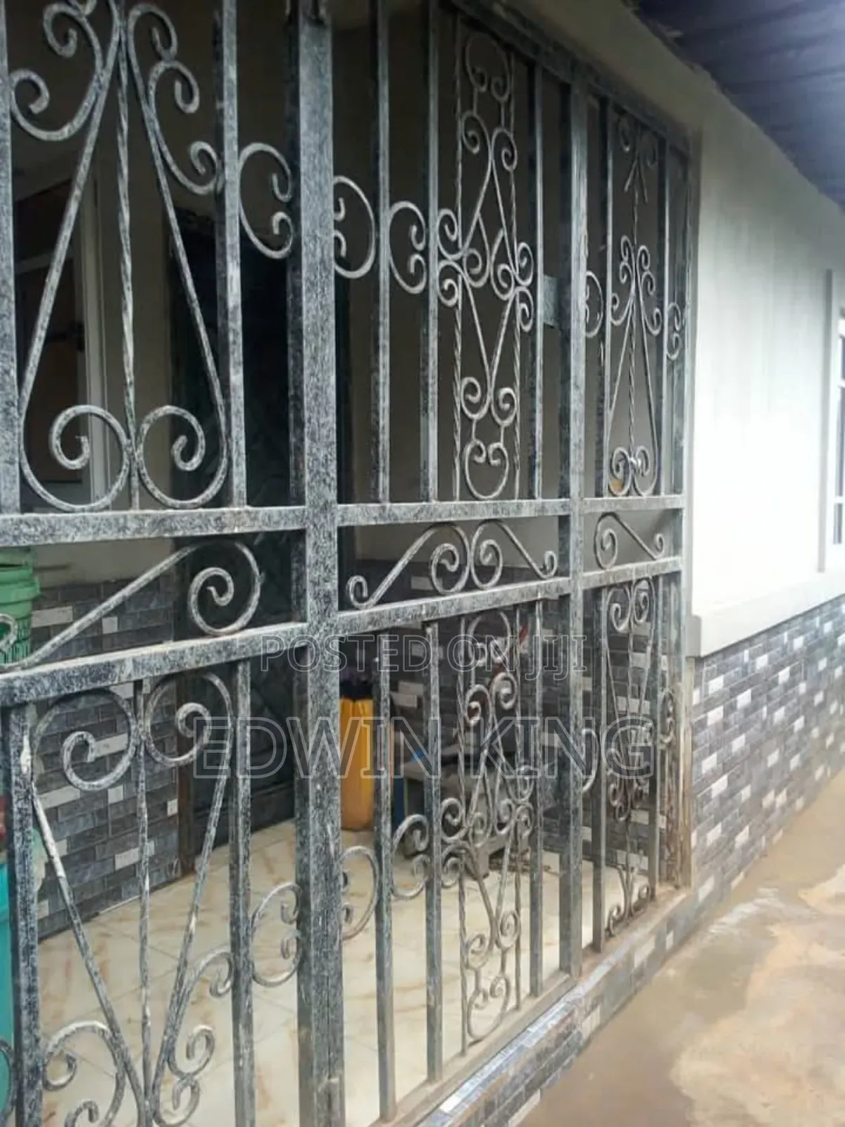 Tunji D Welder
