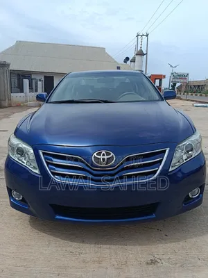 Toyota Camry XLE V6 4dr Sedan (3.5L 6cyl 6A) 2011 Blue