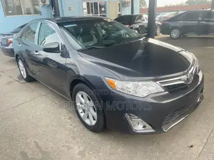 Toyota Camry LE 4dr Sedan (2.5L 4cyl 6A) 2012 Gray