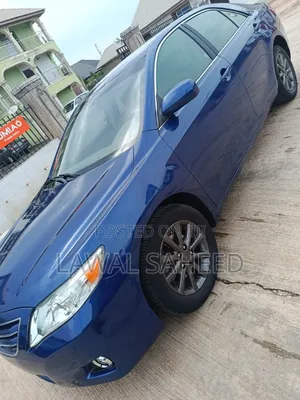 Toyota Camry XLE V6 4dr Sedan (3.5L 6cyl 6A) 2011 Blue