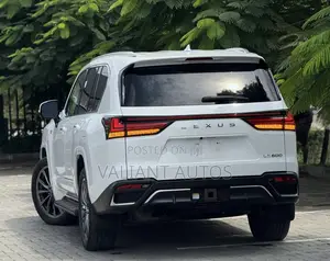 Lexus LX 600 2023 White