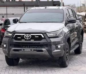 New Toyota Hilux 2024 Black